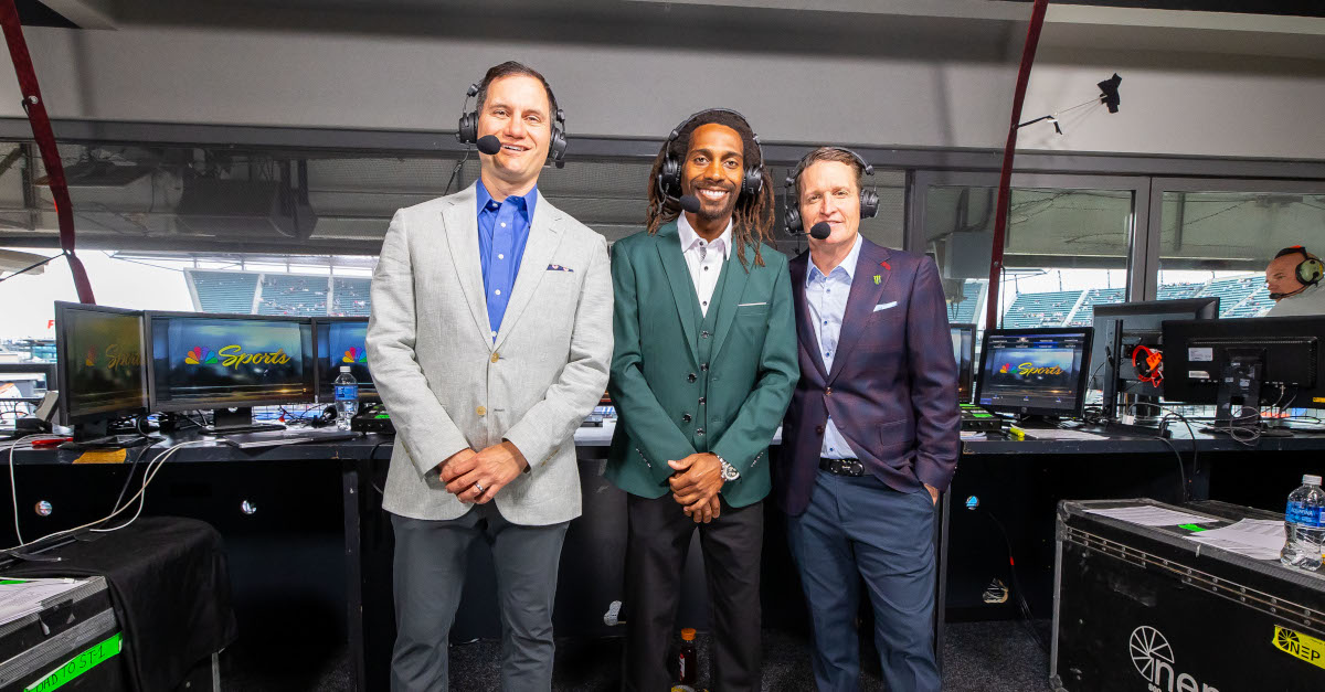 Jason Weigandt (left), James Stewart (center), and Ricky Carmichael (right) anchor the English broadcast across the entire SMX World Championship Series.